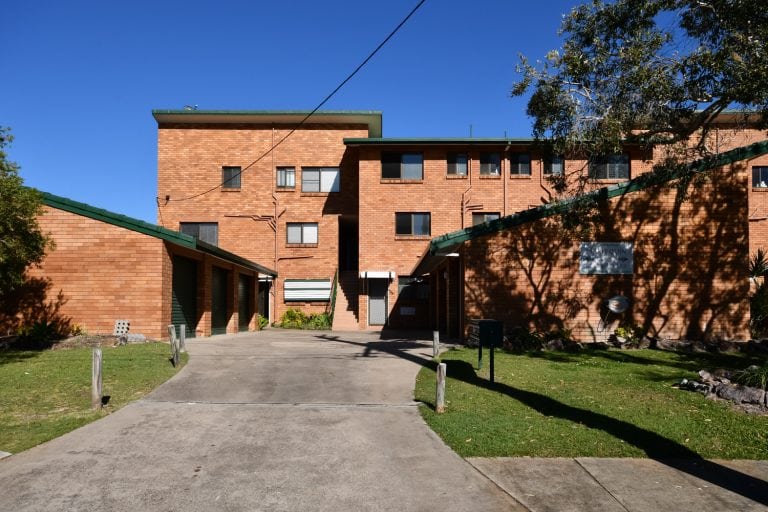 1,11 WOOMBA PLACE WEB RES-1